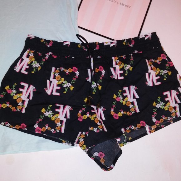Victoria Secret Pajama Set‎ - Picture 4 of 8